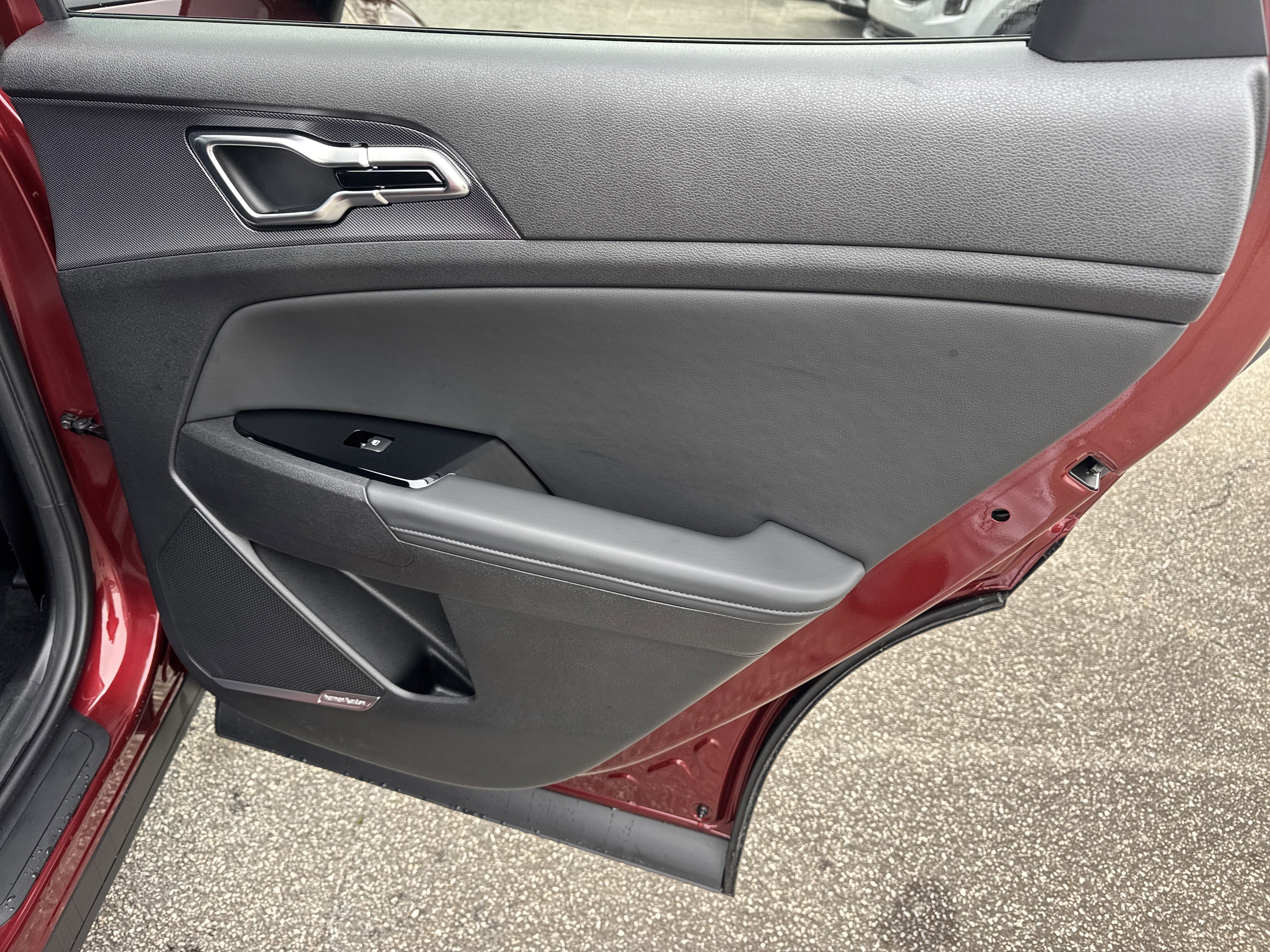 Certified 2025 Kia Sportage SX image 16