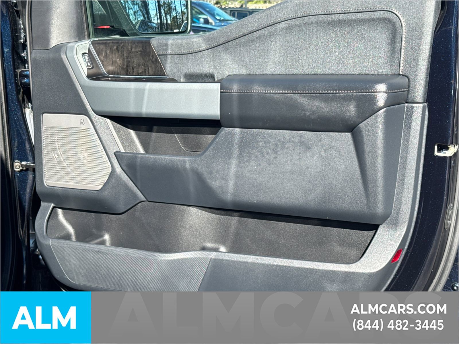 Used 2022 Ford F150 Lightning Lariat image 16