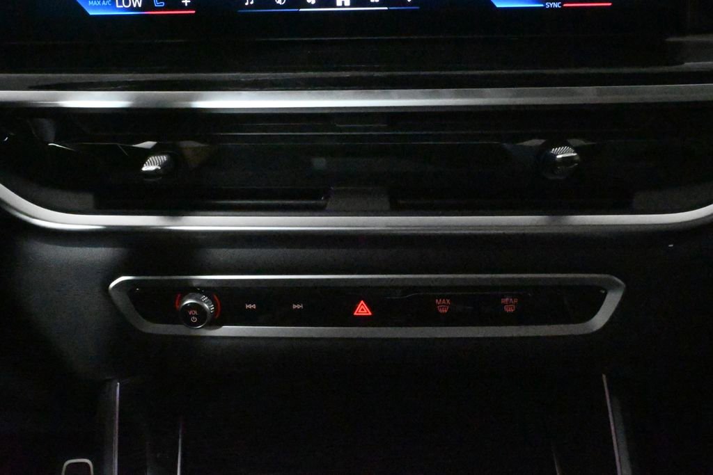 Used 2025 BMW X5 M60i w/ Executive Package image 26