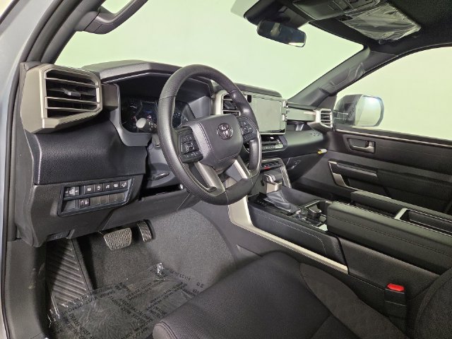 New 2026 Toyota Tundra SR5 w/ SR5 Convenience Package AWD/4WD image 16