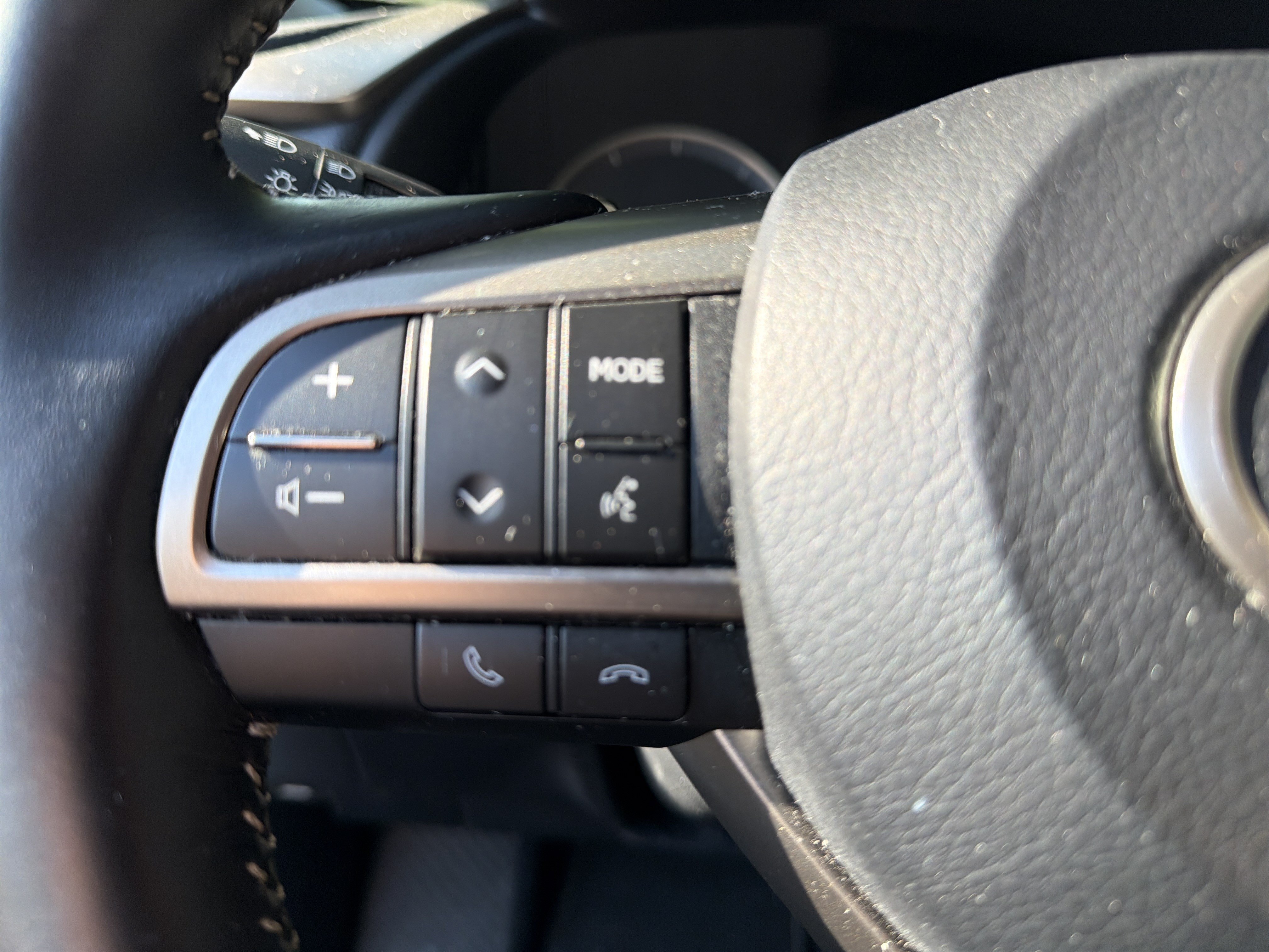 Used 2022 Lexus RX 350L FWD w/ Premium Package image 19