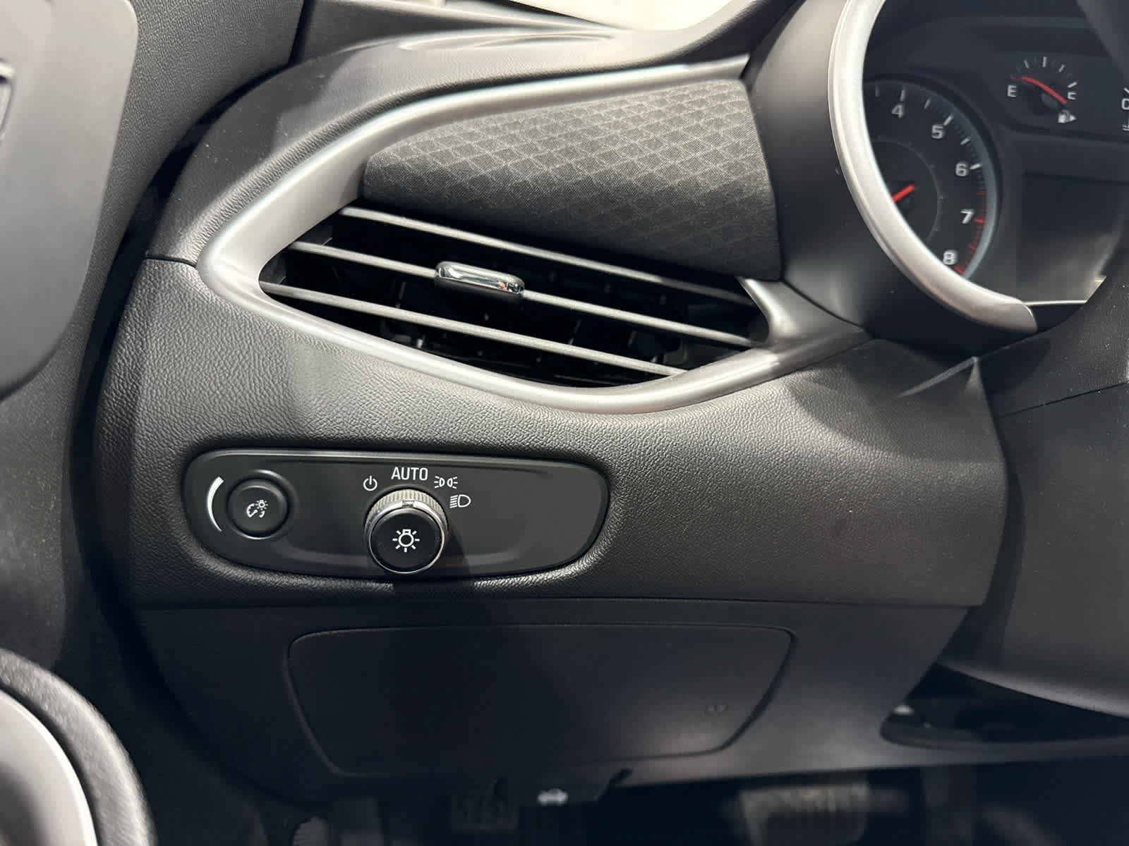 Certified 2022 Chevrolet Malibu LS FWD image 22