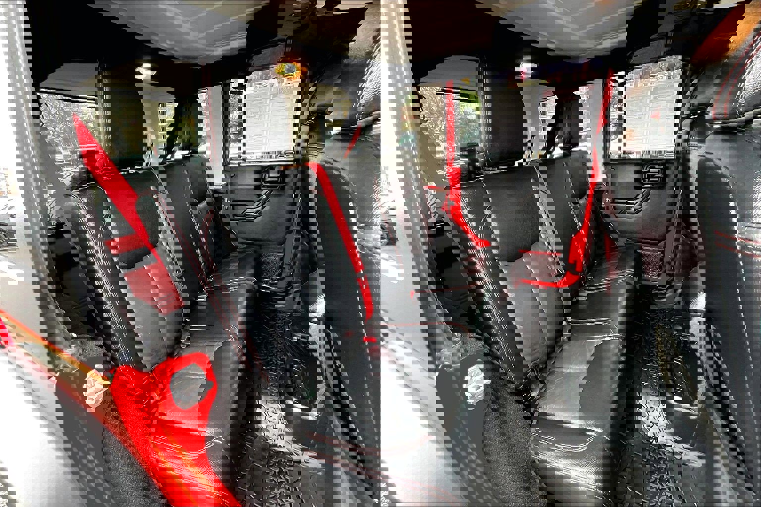 Used 2018 Jeep Wrangler Unlimited Rubicon image 23