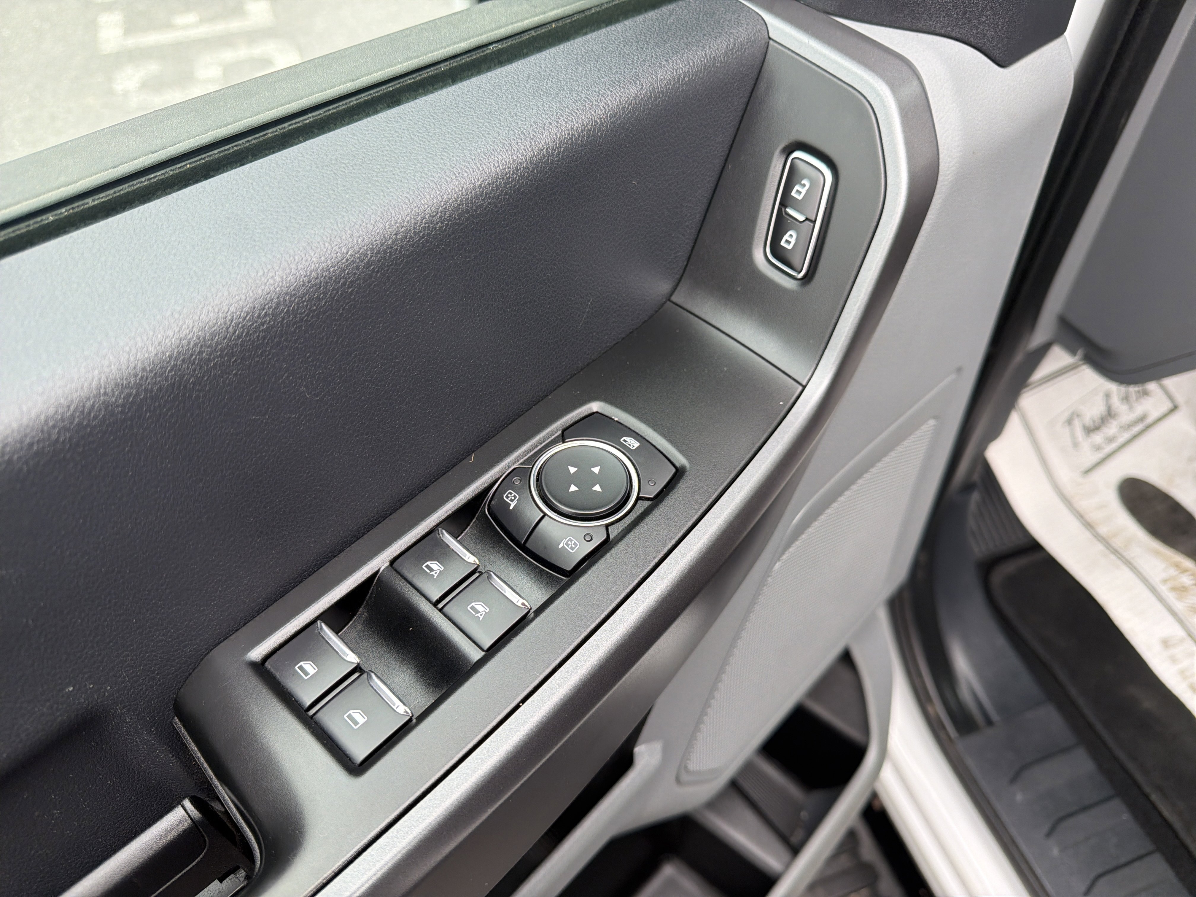 Used 2025 Ford F250 XLT image 16