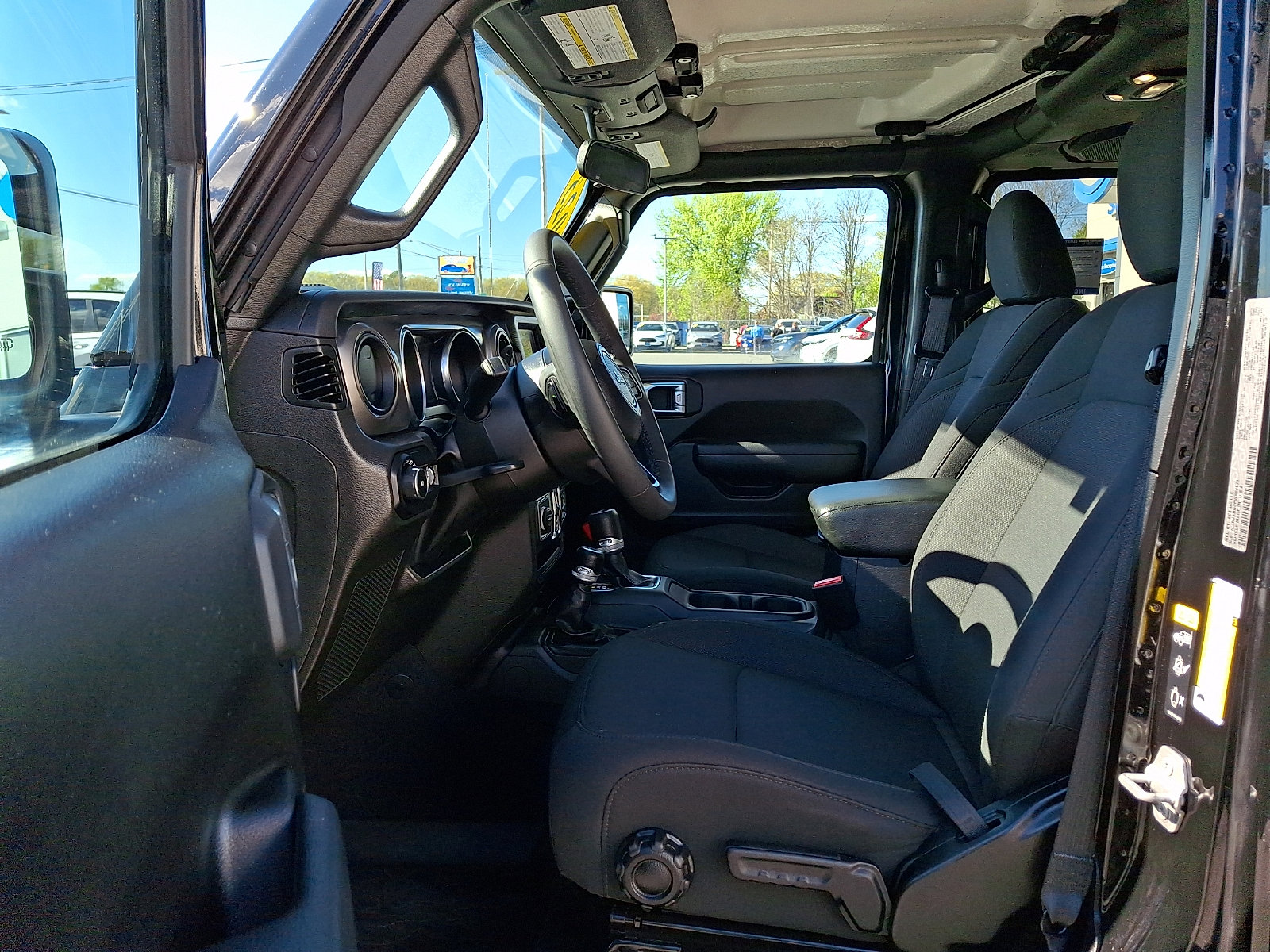 Used 2023 Jeep Wrangler Unlimited Sport AWD/4WD image 13