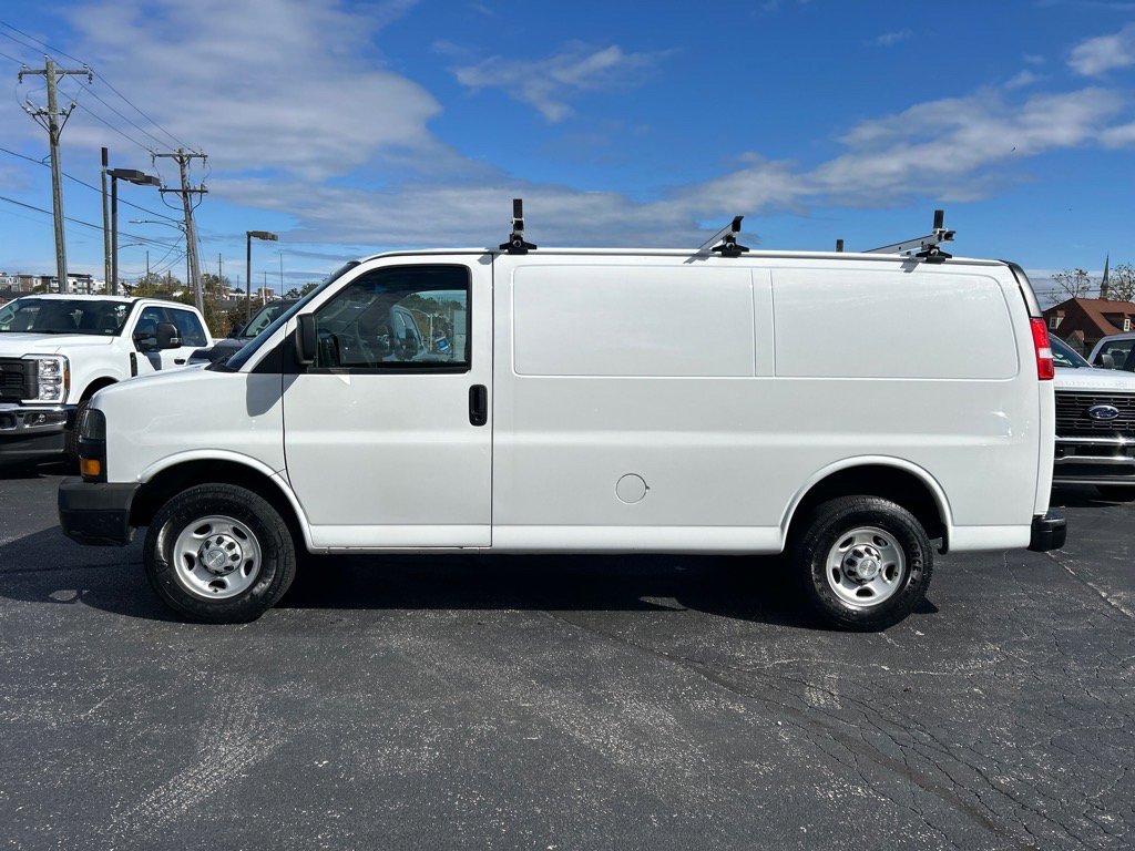 Used 2020 Chevrolet Express 2500 image 4