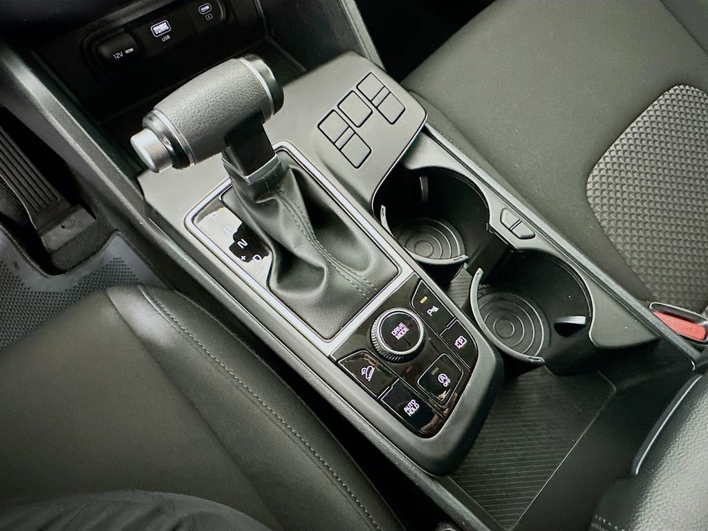 Used 2024 Kia Sportage LX image 16