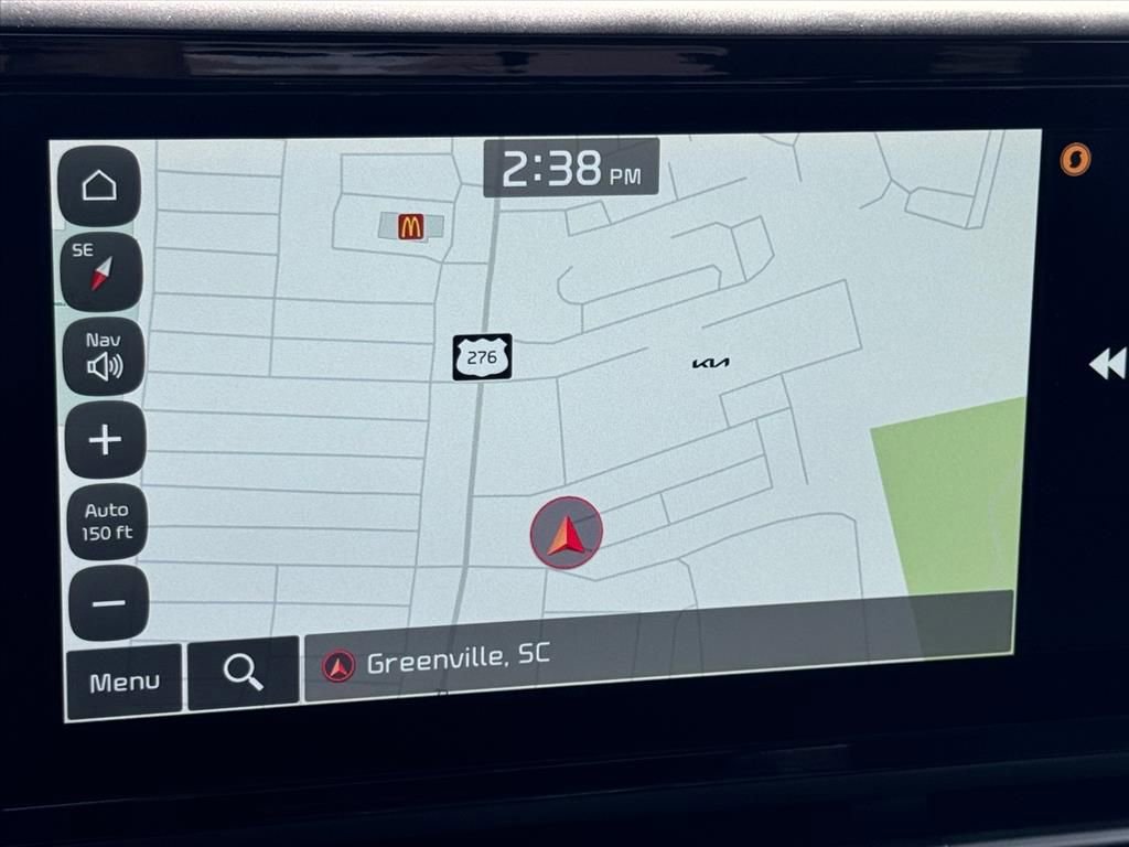 Used 2024 Kia Carnival EX image 22