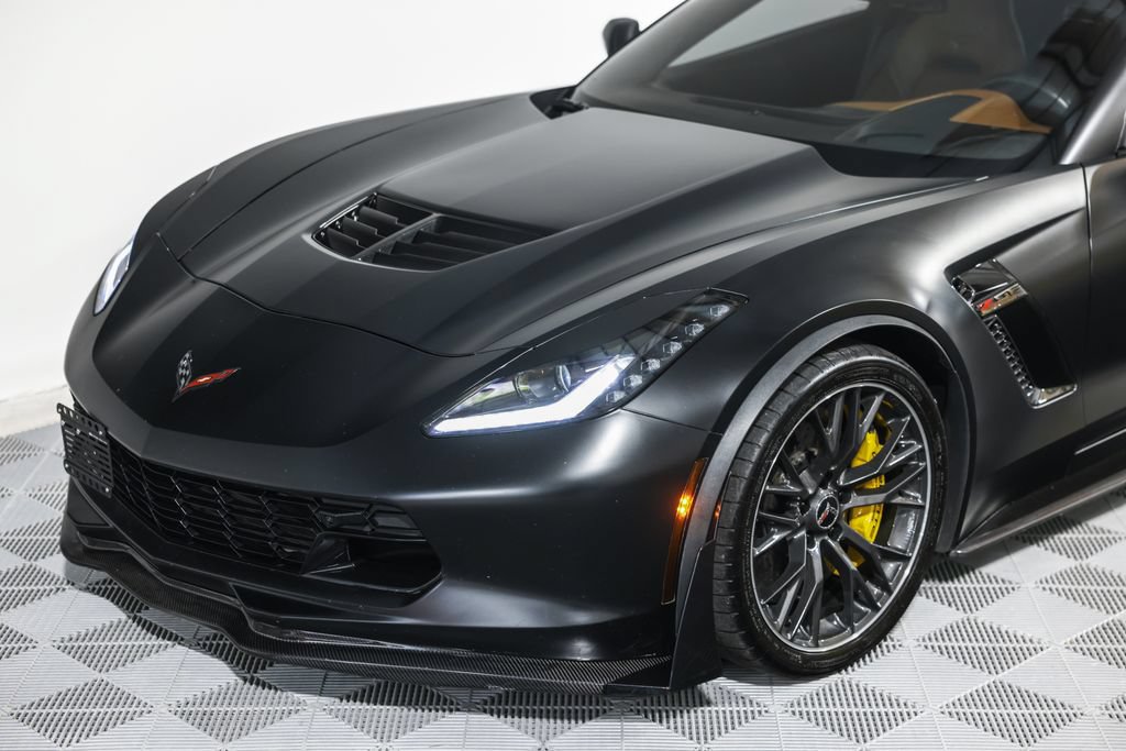 Used 2016 Chevrolet Corvette Z06 w/ 3LZ Preferred Equipment Group RWD image 24