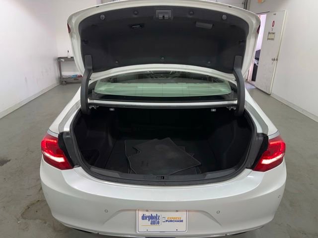 Used 2018 Buick LaCrosse Premium w/ Driver Confidence Package #2 FWD image 8