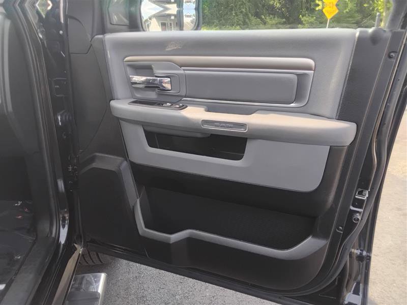 Used 2017 RAM 1500 Big Horn image 33