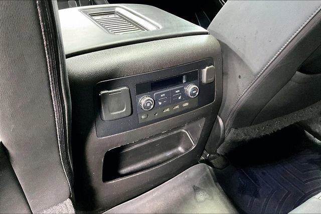 Used 2017 Chevrolet Suburban LT image 12