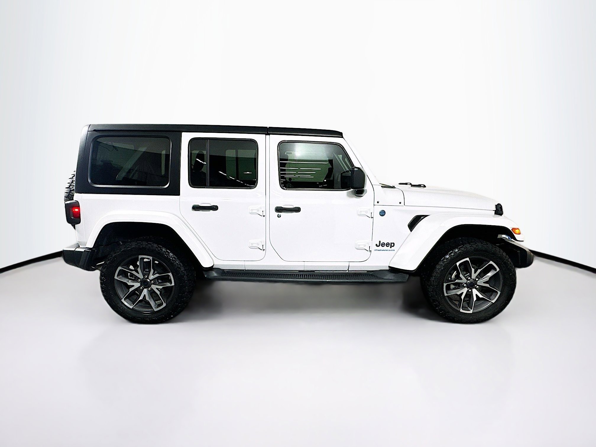 Used 2024 Jeep Wrangler Sport S w/ Convenience Group AWD/4WD image 10
