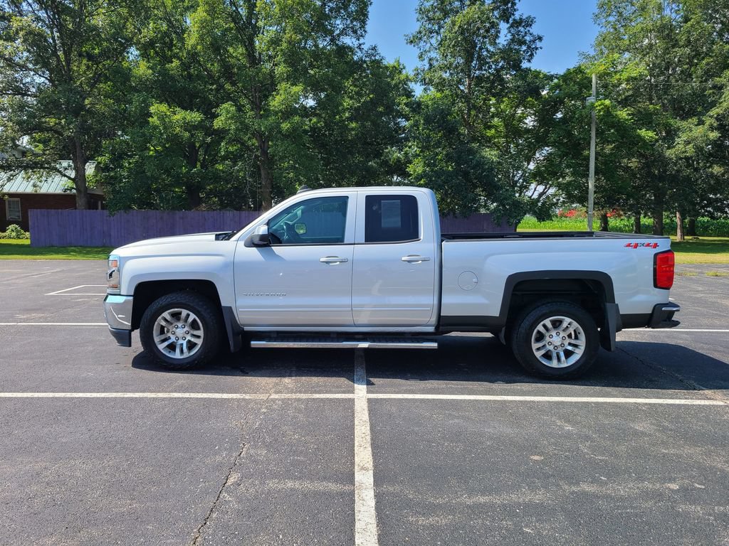 Used 2018 Chevrolet Silverado 1500 LT w/ All Star Edition AWD/4WD image 5