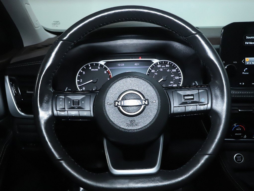 Used 2023 Nissan Rogue SL w/ SL Premium Package image 23