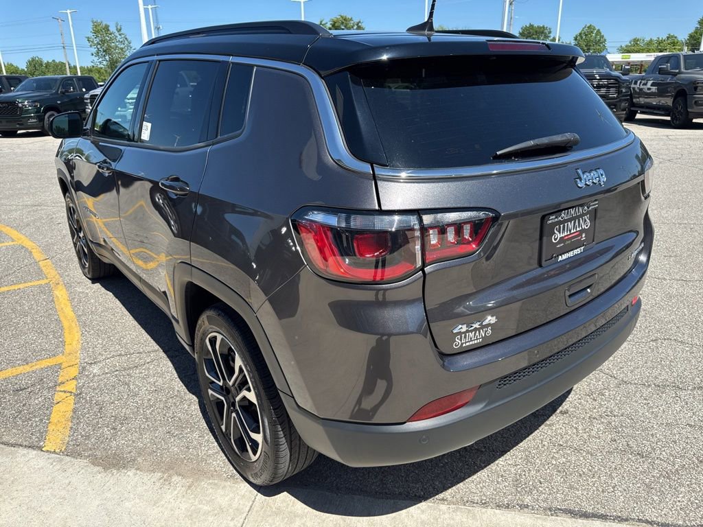 Used 2023 Jeep Compass Limited w/ Sun and Sound Group AWD/4WD image 7