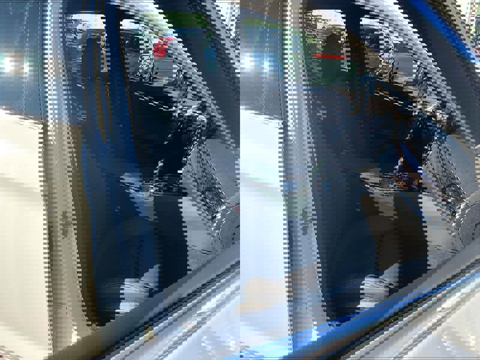 Used 2023 BMW 540i w/ Premium Package image 11