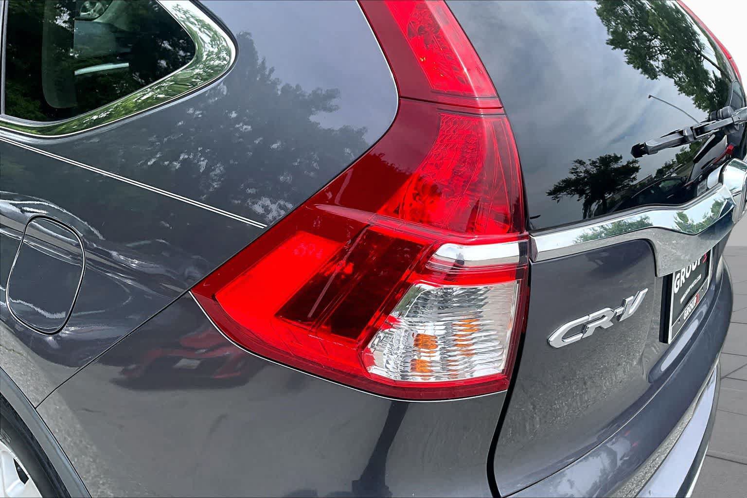 Used 2015 Honda CR-V EX image 29