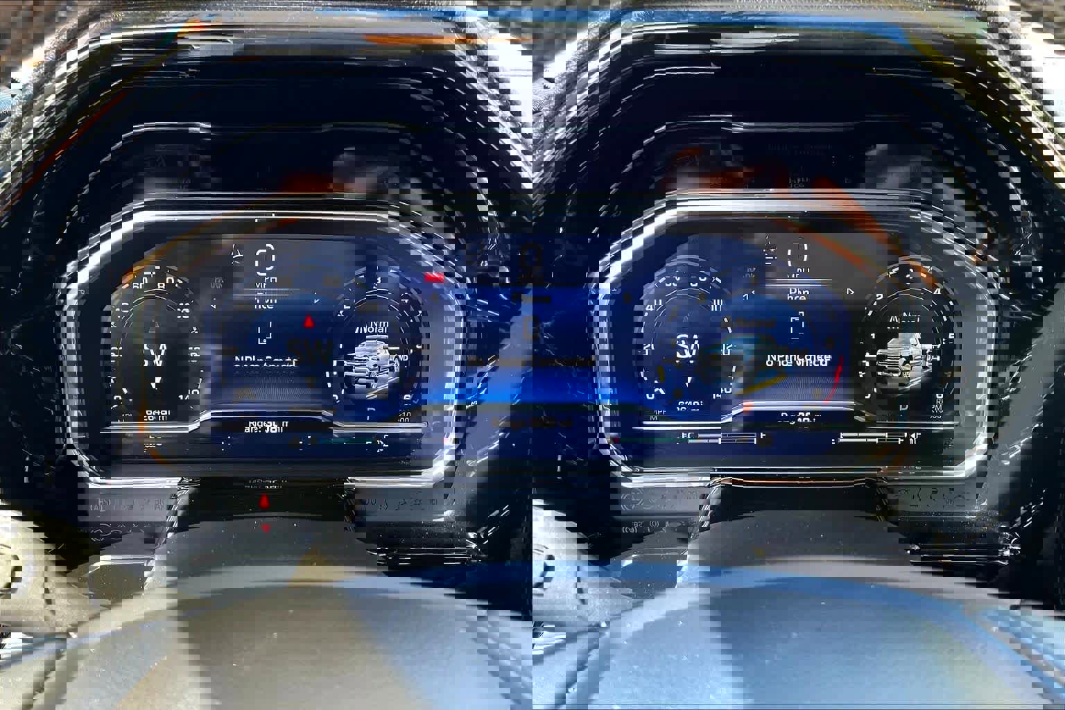 Used 2023 Chevrolet Silverado 1500 LTZ w/ LTZ Premium Package AWD/4WD image 20