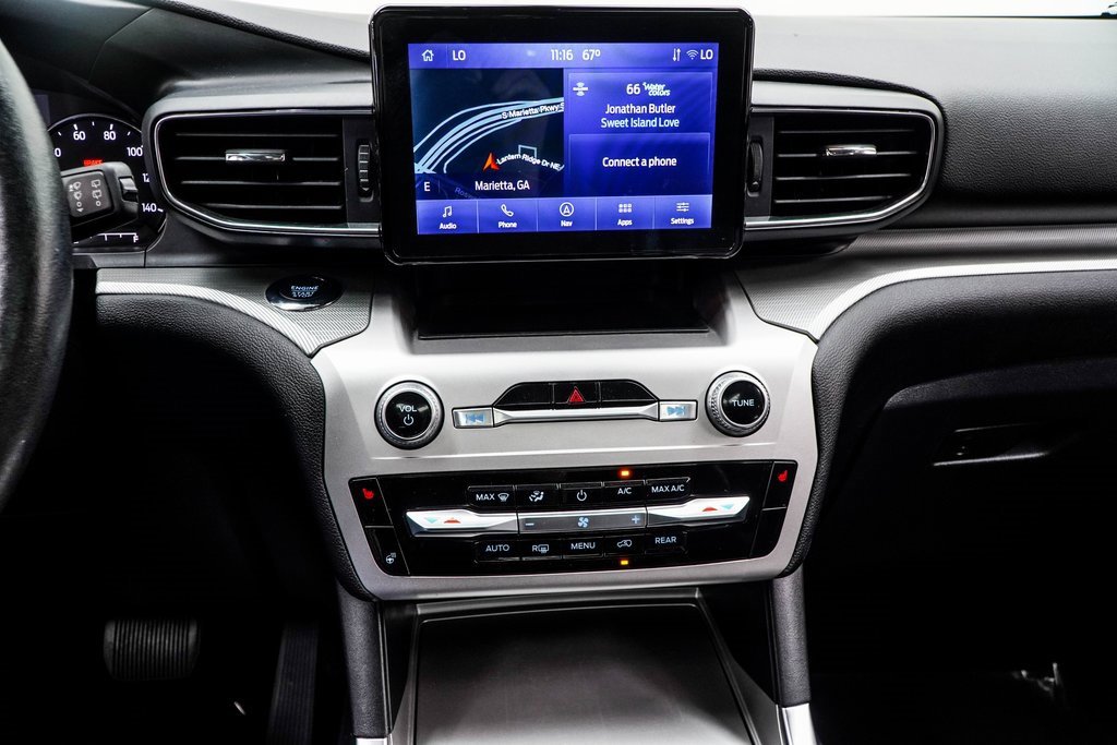 Used 2022 Ford Explorer XLT w/ Equipment Group 202A image 22