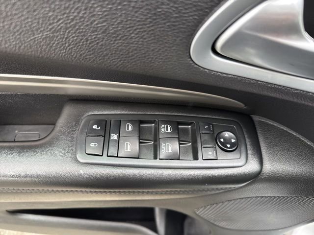 Used 2020 Dodge Durango SXT image 16