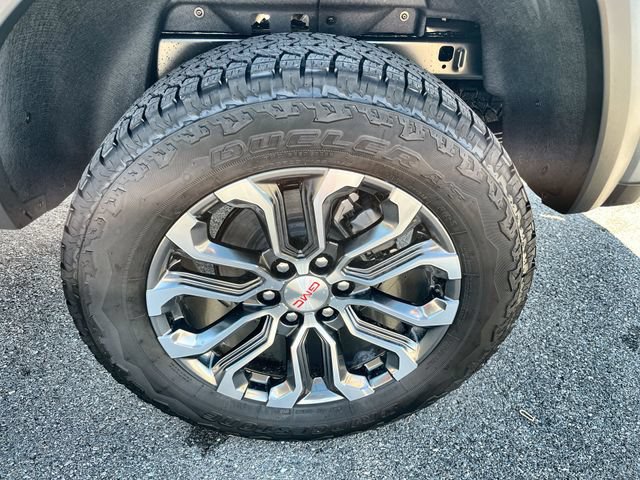 New 2026 GMC Canyon Denali AWD/4WD image 19