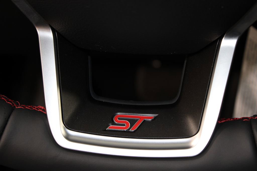 New 2026 Ford Explorer ST w/ Sun And Sound Package image 40