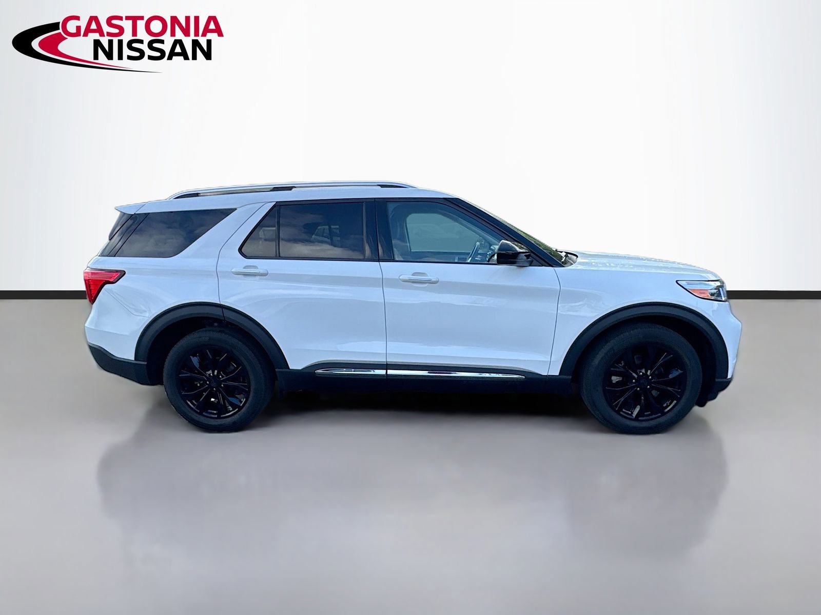 Used 2023 Ford Explorer Limited image 10