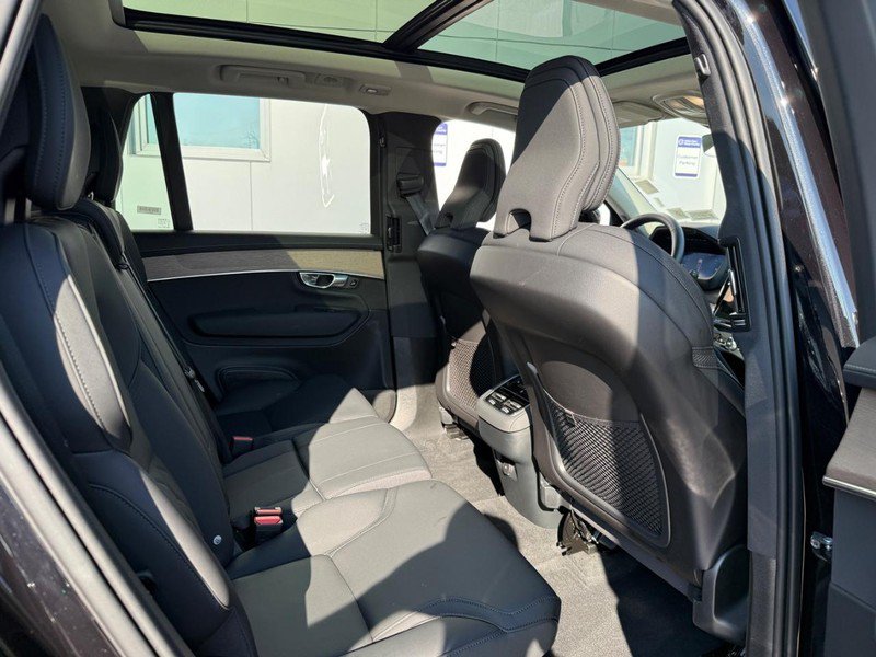 Used 2026 Volvo XC90 B6 Plus AWD/4WD image 11
