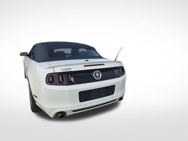Used 2013 Ford Mustang Premium RWD image 4
