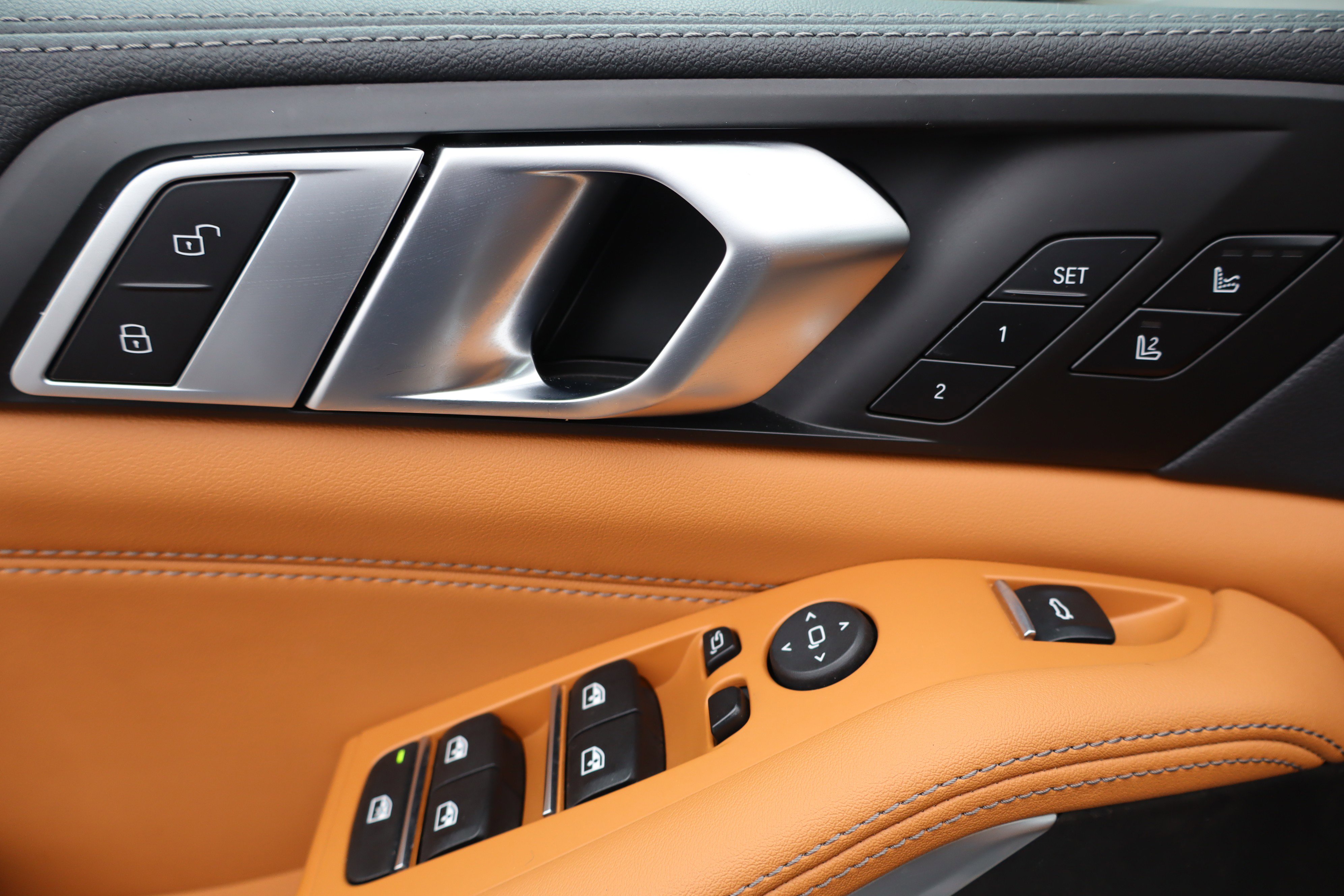 Used 2023 BMW X5 xDrive40i w/ Executive Package image 15