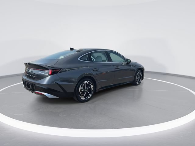 New 2026 Hyundai Sonata SEL FWD image 8