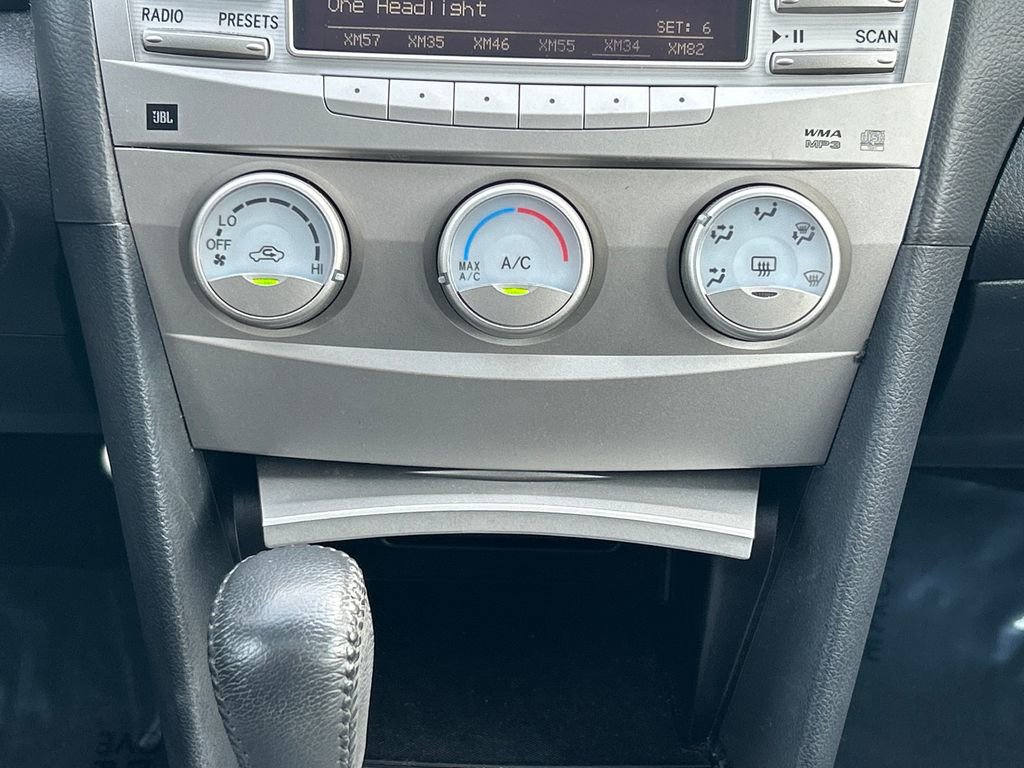 Used 2011 Toyota Camry SE w/ Sport Leather Pkg FWD image 25