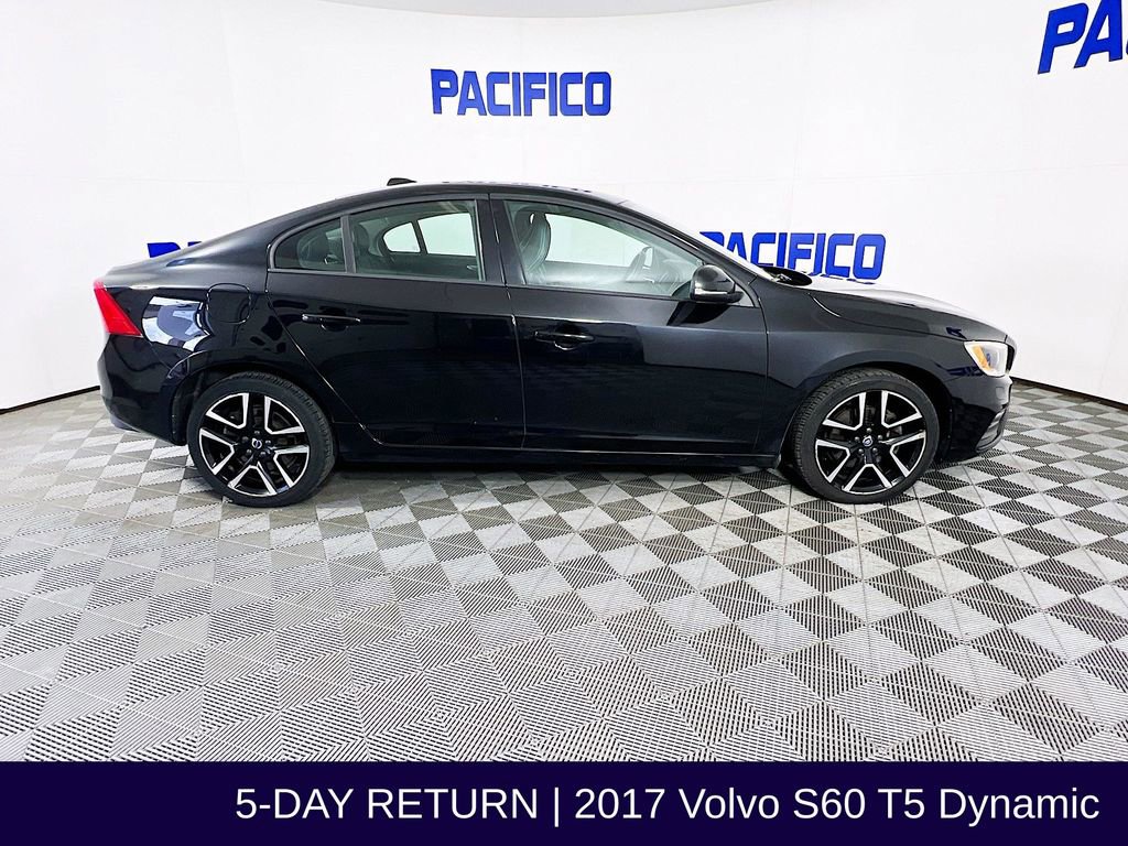 Used 2017 Volvo S60 T5 Dynamic w/ Vision Package image 8