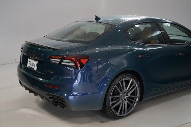 Used 2024 Maserati Ghibli Trofeo image 10