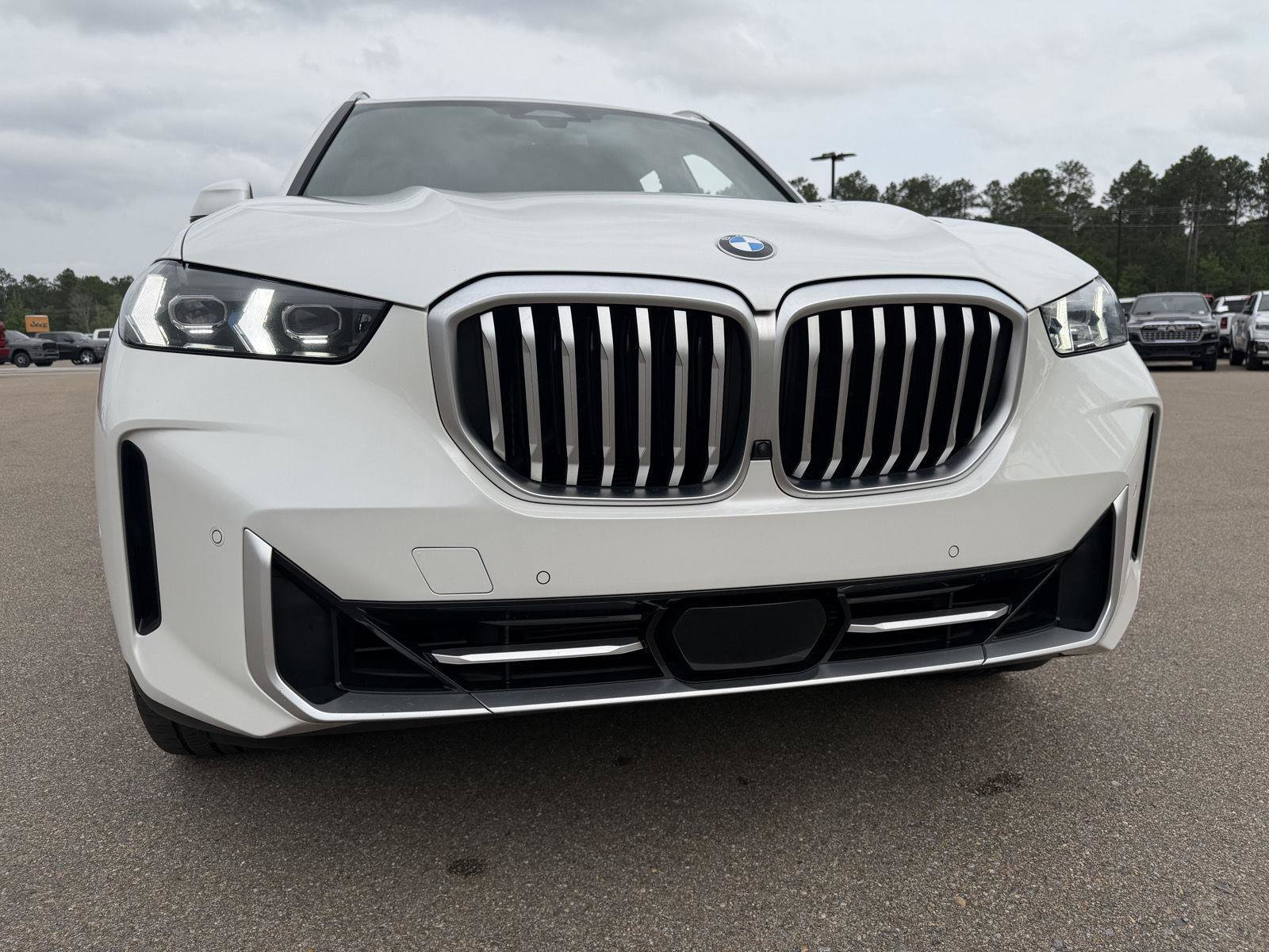 Used 2024 BMW X5 xDrive40i AWD/4WD image 24