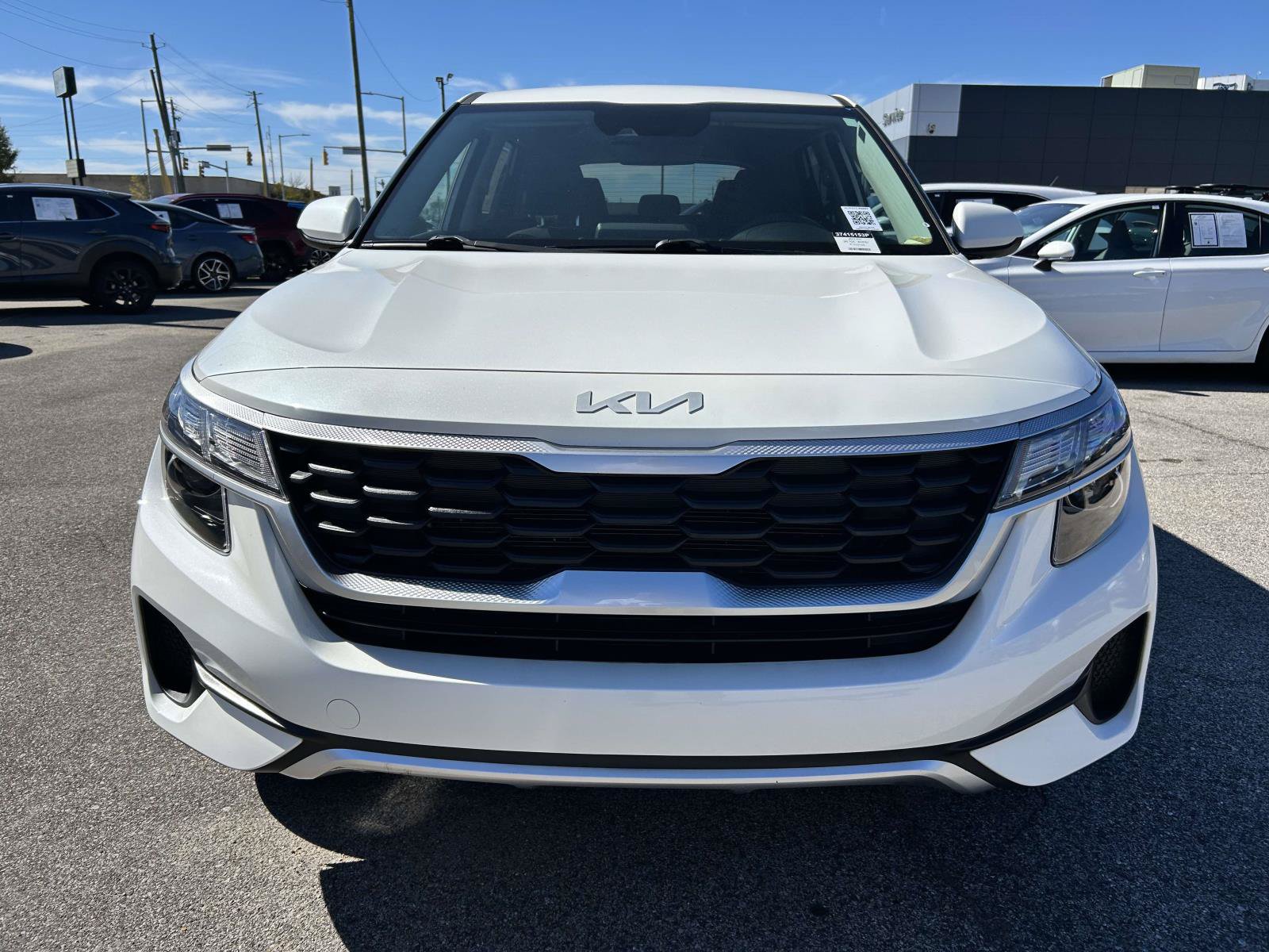 Used 2023 Kia Seltos LX AWD/4WD image 6