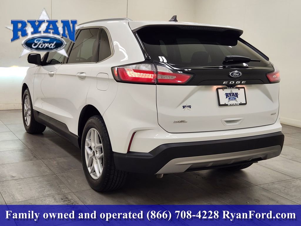 Certified 2024 Ford Edge SEL w/ Convenience Package image 3