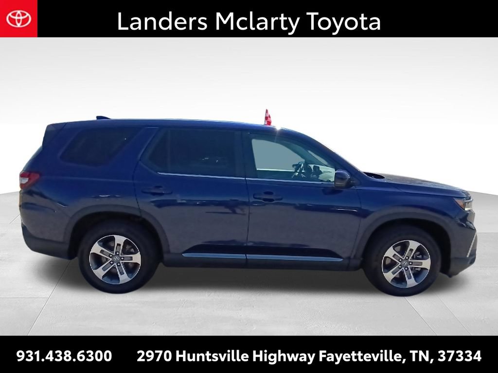 Used 2025 Honda Pilot EX-L image 2
