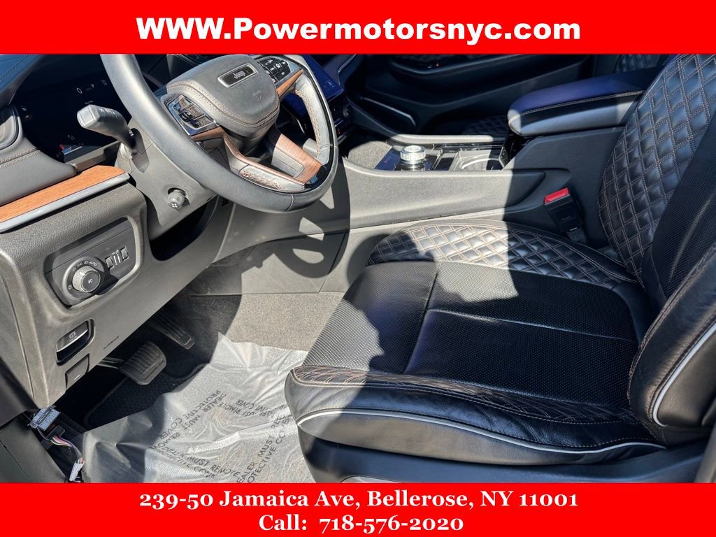 Used 2022 Jeep Grand Cherokee L Summit w/ Advanced Protech Group IV RWD image 19