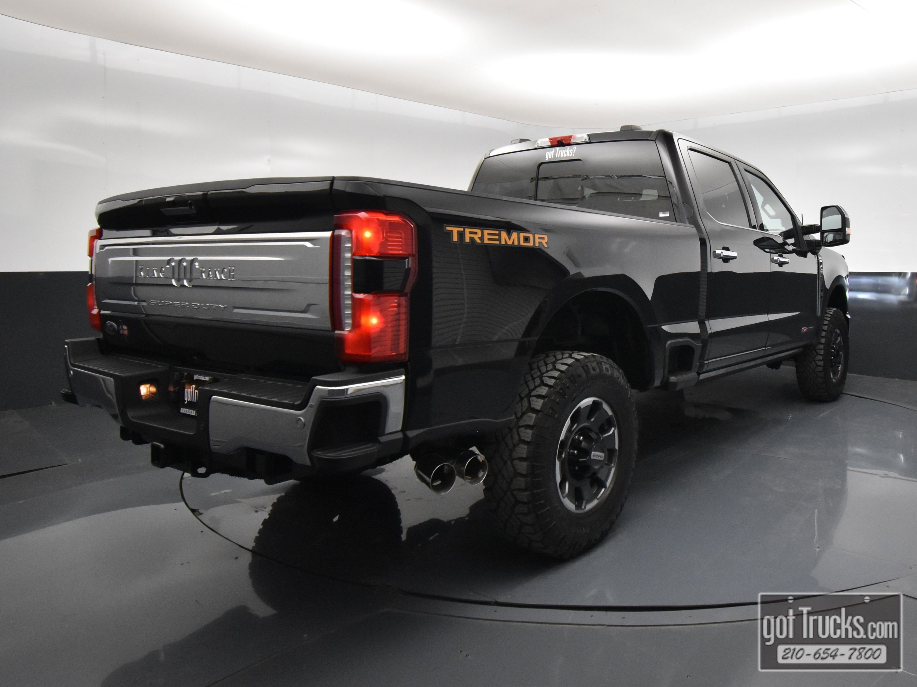 Used 2023 Ford F250 King Ranch w/ Tremor Off-Road Package image 51
