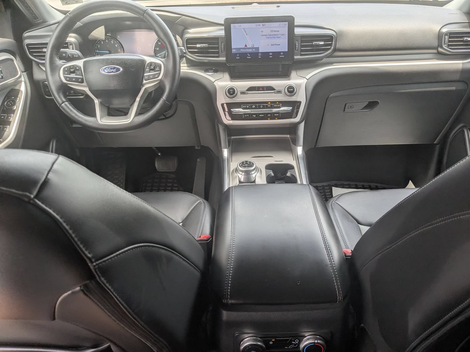Used 2023 Ford Explorer XLT w/ Equipment Group 202A AWD/4WD image 31
