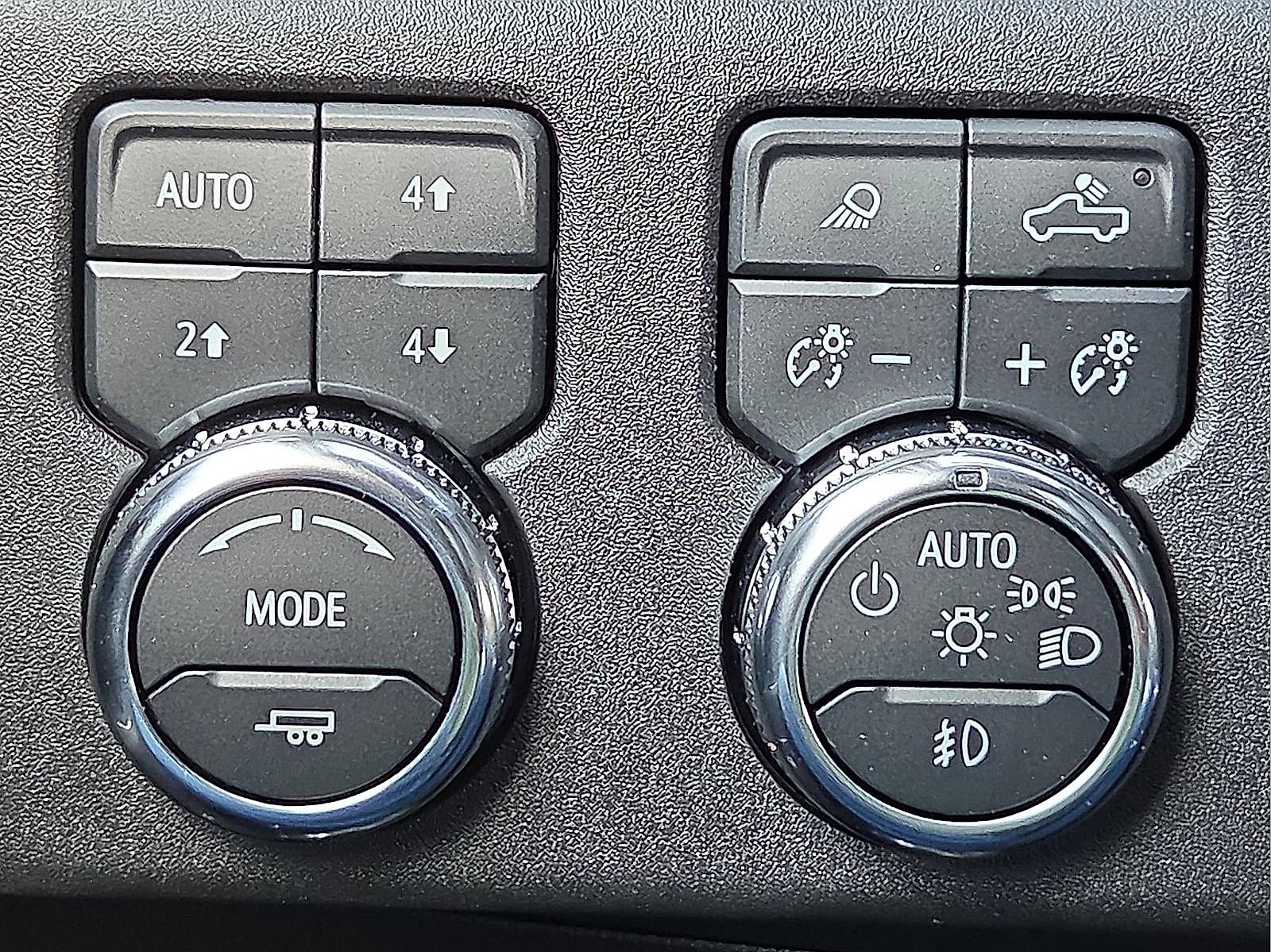 New 2025 GMC Sierra 2500 SLT w/ SLT Convenience Package AWD/4WD image 21