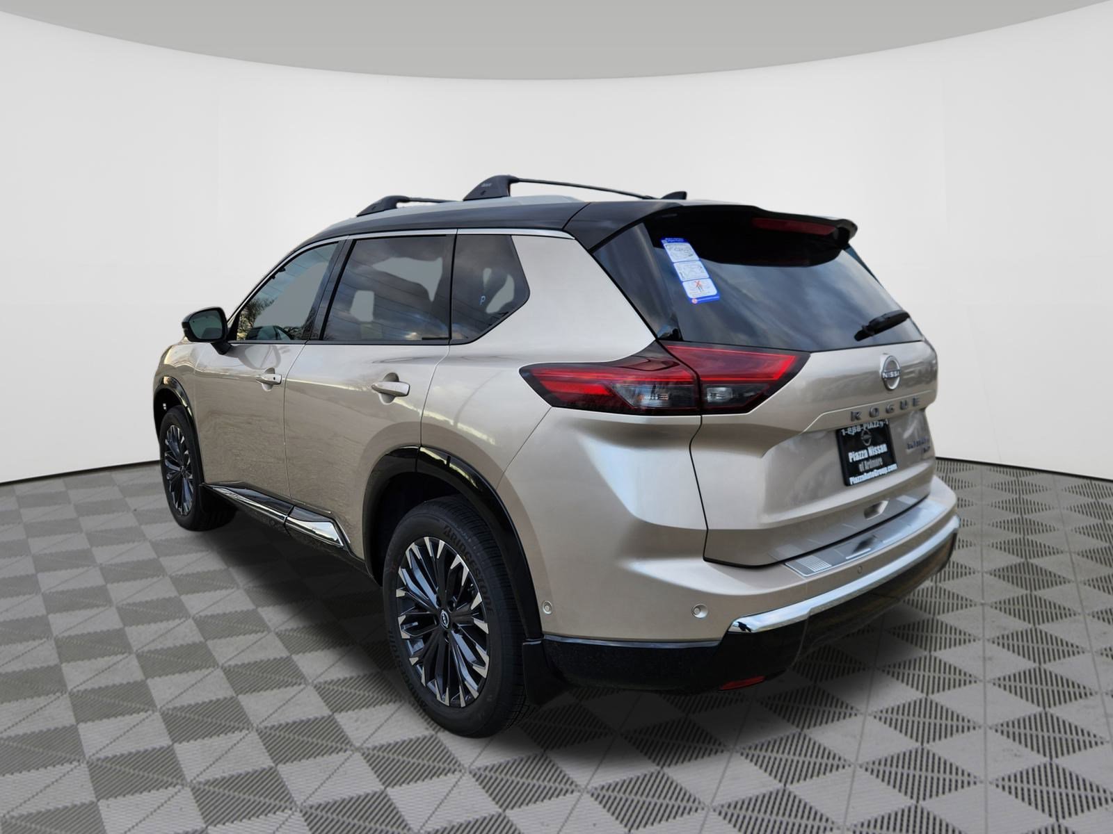 New 2026 Nissan Rogue Platinum w/ Platinum Premium Package image 3