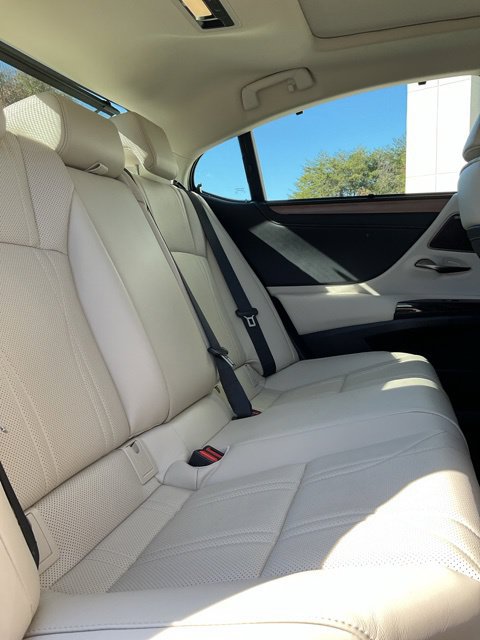 Used 2025 Lexus ES 350 Ultra Luxury FWD image 17