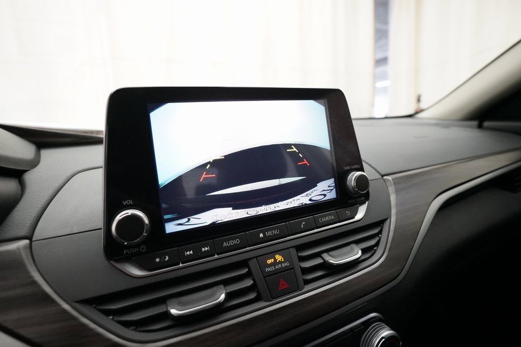 Used 2024 Nissan Altima 2.5 SV image 19