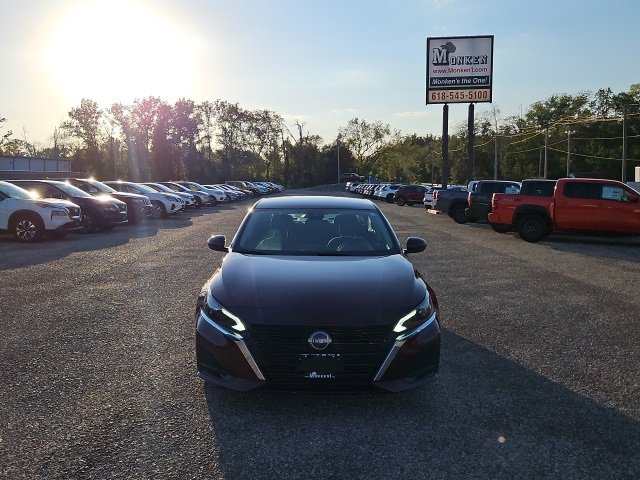 Used 2023 Nissan Altima 2.5 SV image 4