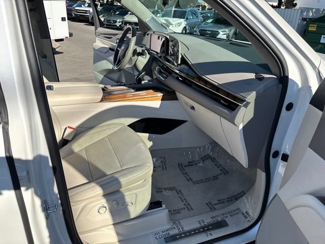 Used 2022 Cadillac Escalade Sport Platinum w/ LPO, ONYX Package AWD/4WD image 44