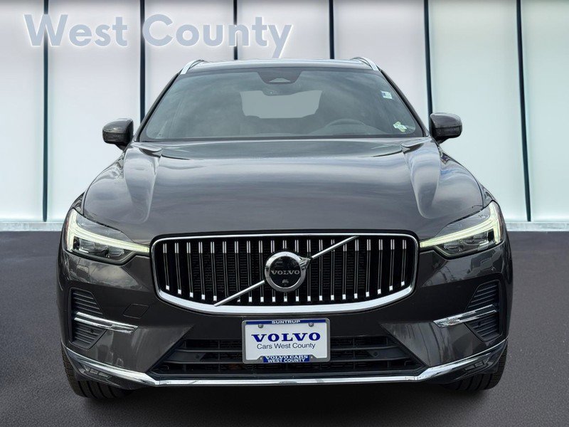 Certified 2023 Volvo XC60 B6 Ultimate w/ Climate Package image 10