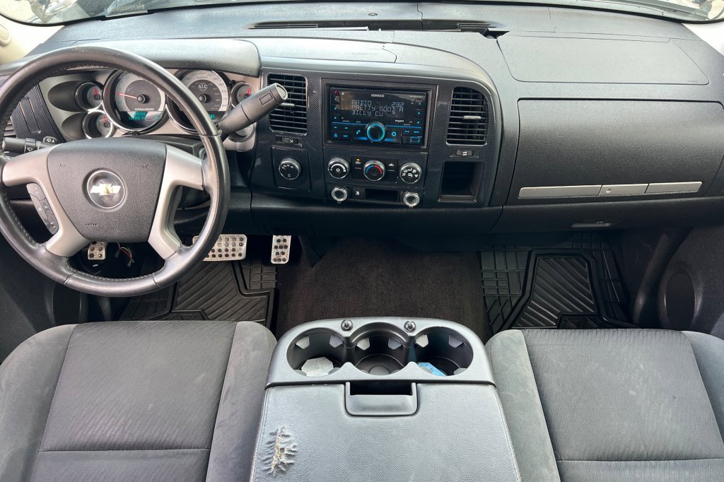 Used 2009 Chevrolet Silverado 1500 LT image 10